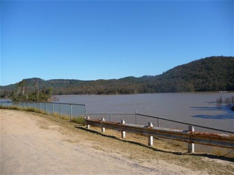 998 Perseverance Dam Road, Crows Nest QLD 4355