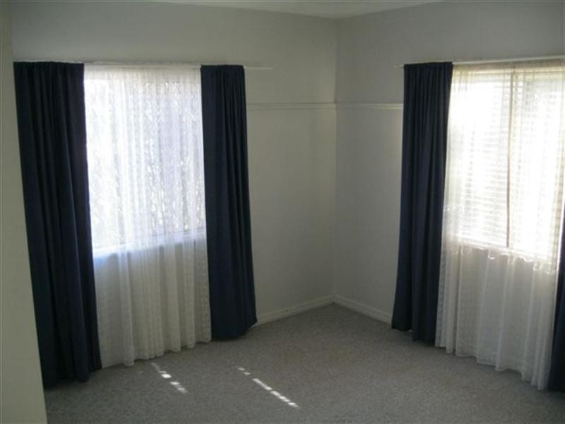 2 Jenkins Street, Newtown QLD 4350