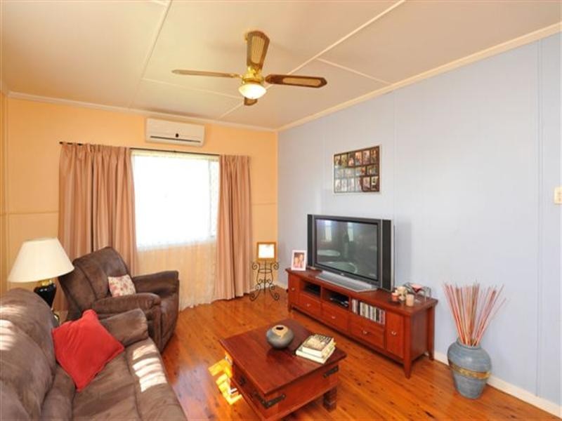 17 Cay Street, Newtown QLD 4350