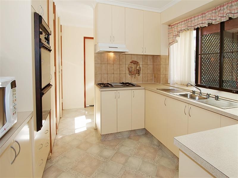 1 Mollison Court, Wilsonton QLD 4350