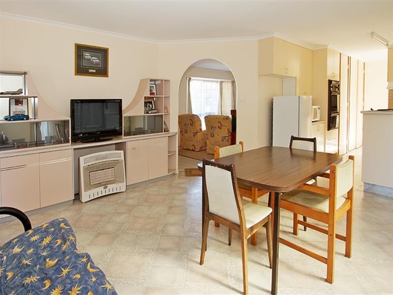 1 Mollison Court, Wilsonton QLD 4350