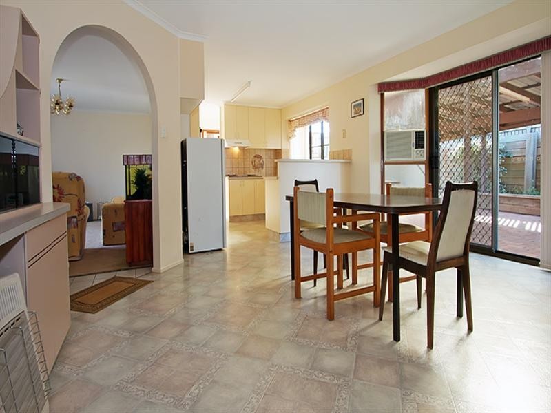 1 Mollison Court, Wilsonton QLD 4350