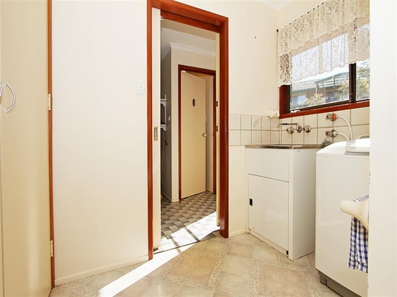 1 Mollison Court, Wilsonton QLD 4350