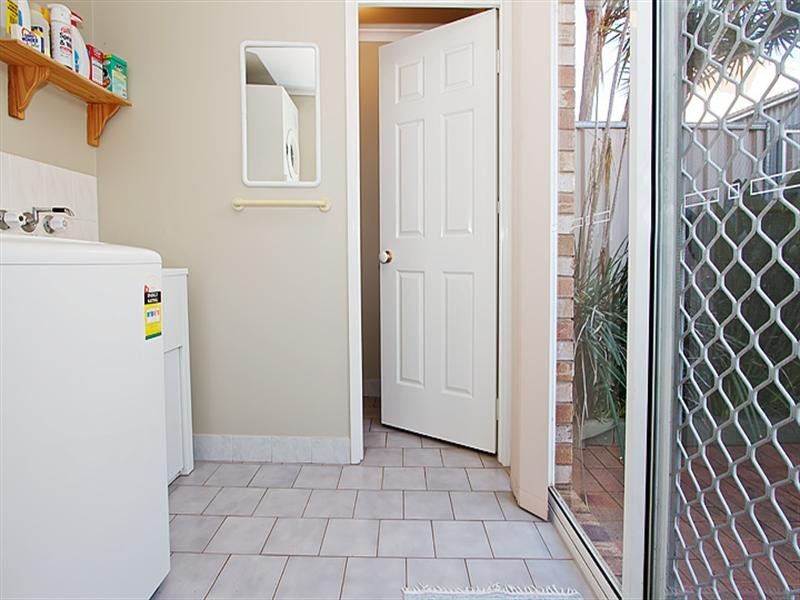 7/19A Gladstone, Newtown QLD 4350