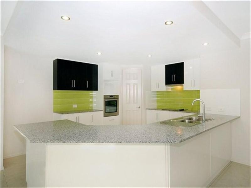 63 Wood Drive, Middle Ridge QLD 4350