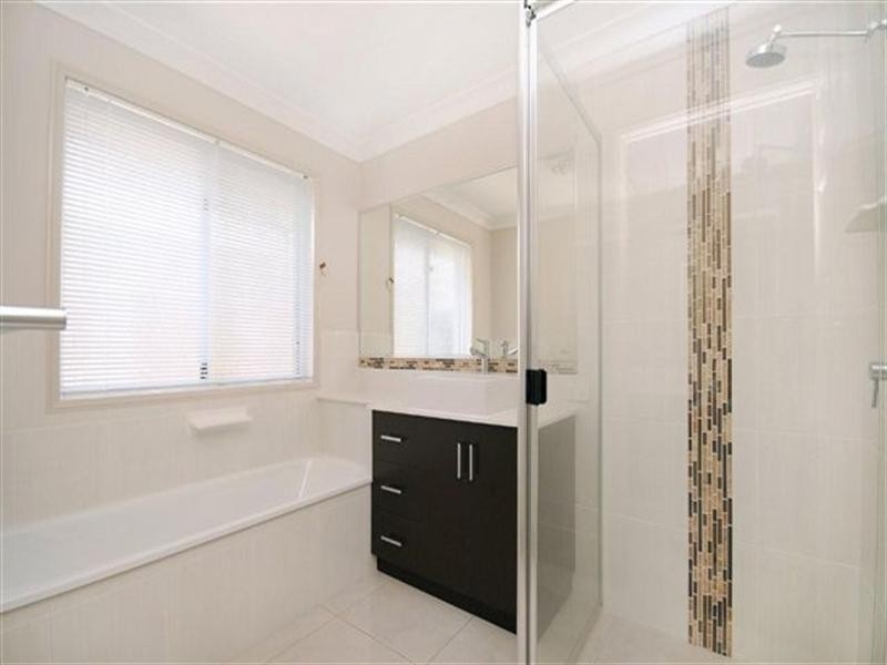 63 Wood Drive, Middle Ridge QLD 4350