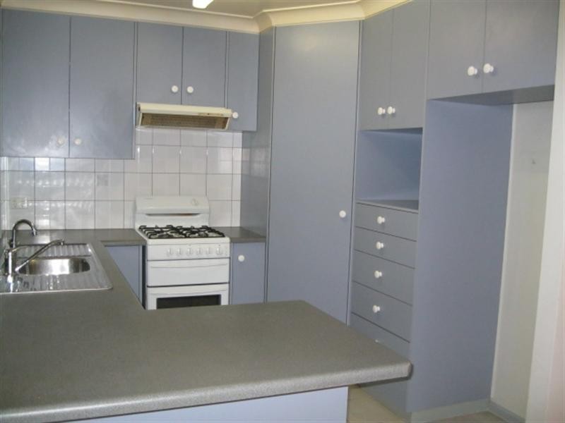 16 Kurrajong Street, Glenvale QLD 4350