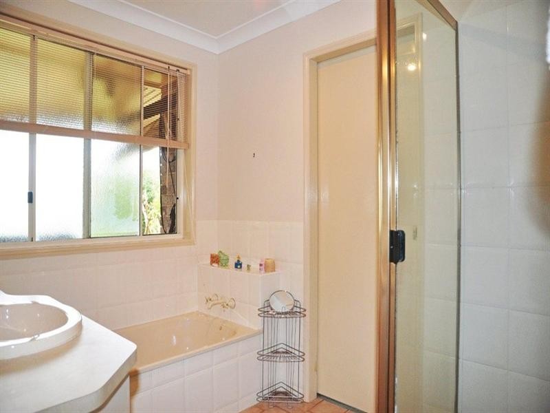4 Glen Avon Court, Glenvale QLD 4350