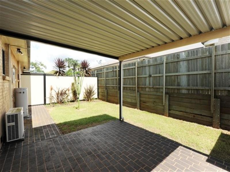 2/200 Stenner Street, Middle Ridge QLD 4350