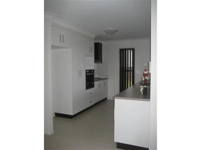 42 Whitman Street, Westbrook QLD 4350