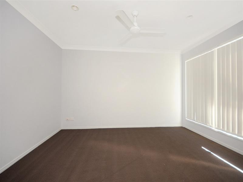 13 McShane Drive, Mount Kynoch QLD 4350