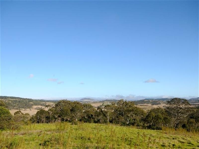 13 McShane Drive, Mount Kynoch QLD 4350