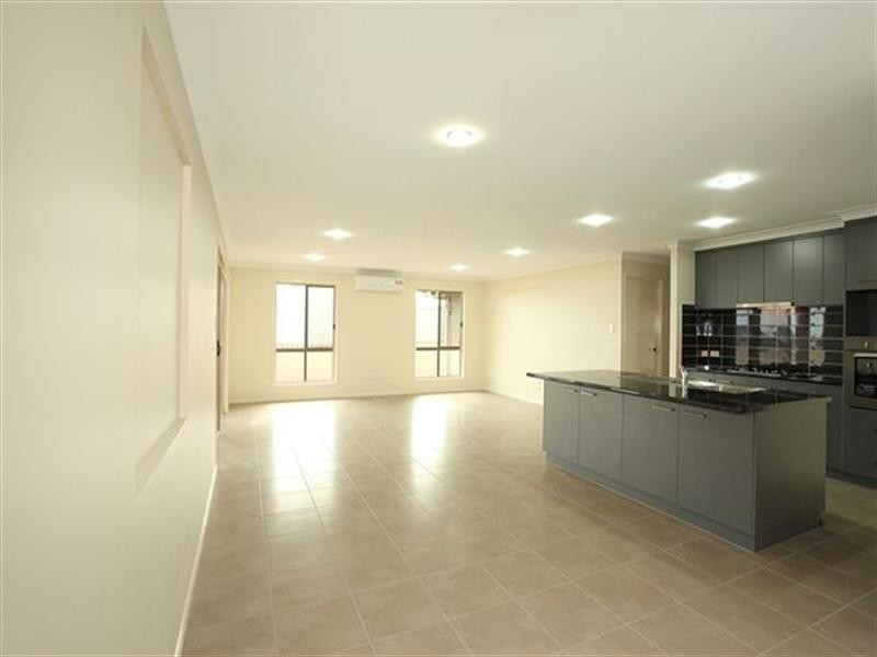 5 Jay Street, Westbrook QLD 4350