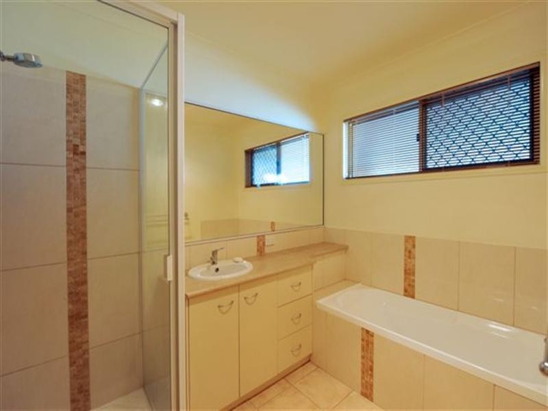 15 Moorina Drive, Harristown QLD 4350