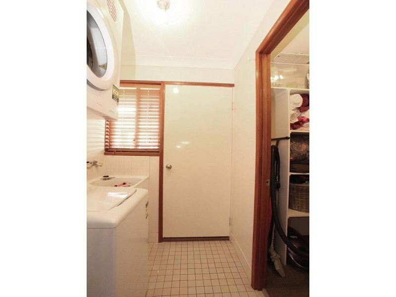 17 Cameron Street, Wyreema QLD 4352