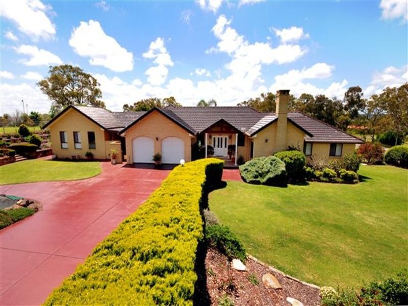 1 Abif Street, Cotswold Hills QLD 4350