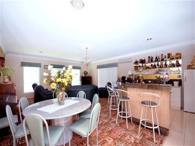 1 Abif Street, Cotswold Hills QLD 4350