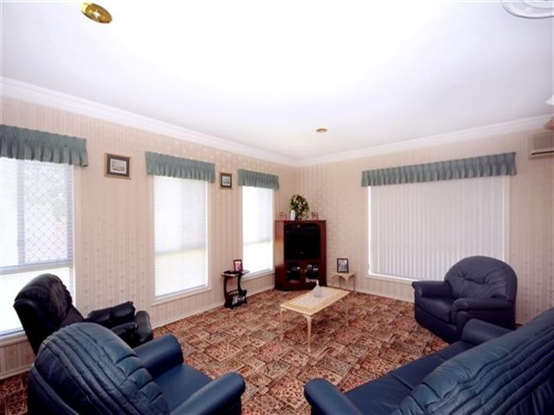 1 Abif Street, Cotswold Hills QLD 4350