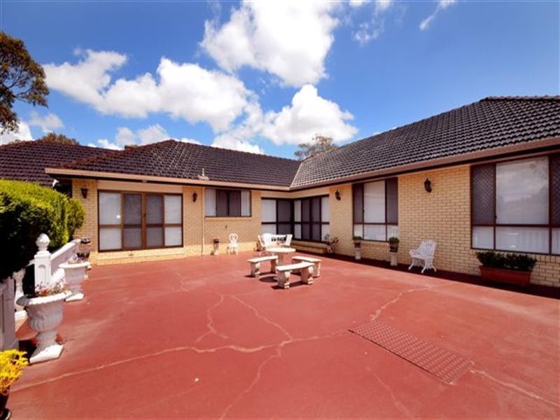 1 Abif Street, Cotswold Hills QLD 4350