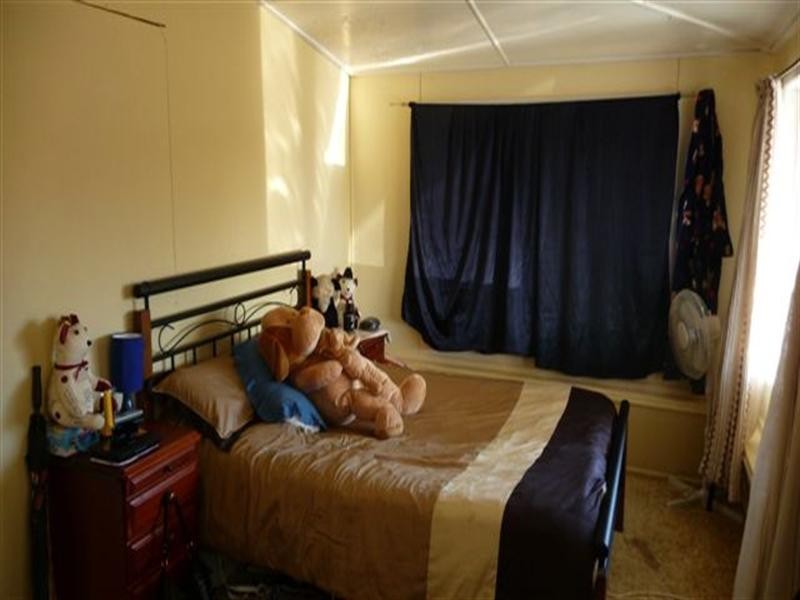 5 Scott Road, Jondaryan QLD 4403