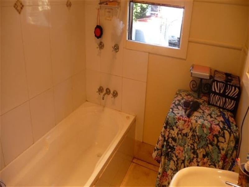 5 Scott Road, Jondaryan QLD 4403