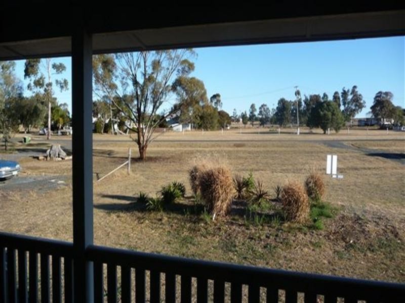 5 Scott Road, Jondaryan QLD 4403