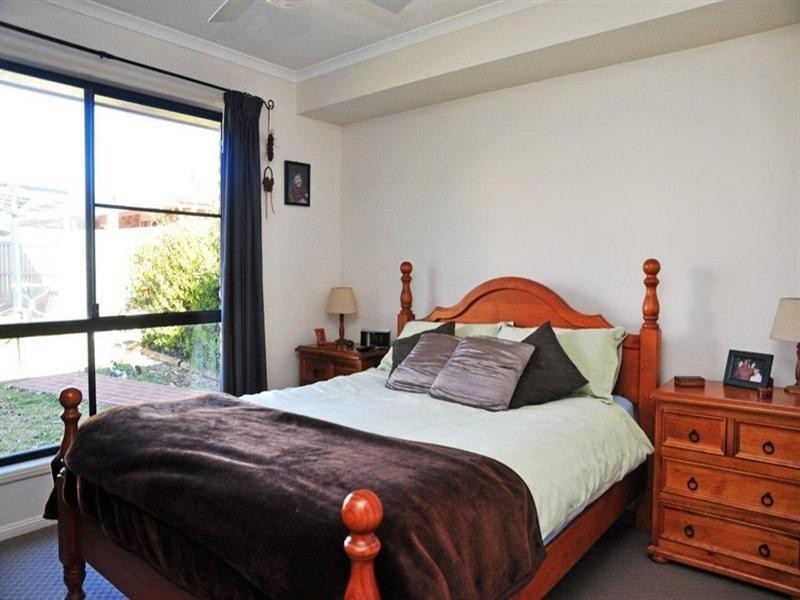 18 Spencer Street, Harristown QLD 4350