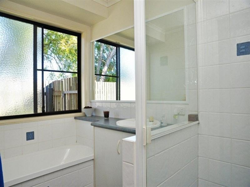 18 Spencer Street, Harristown QLD 4350