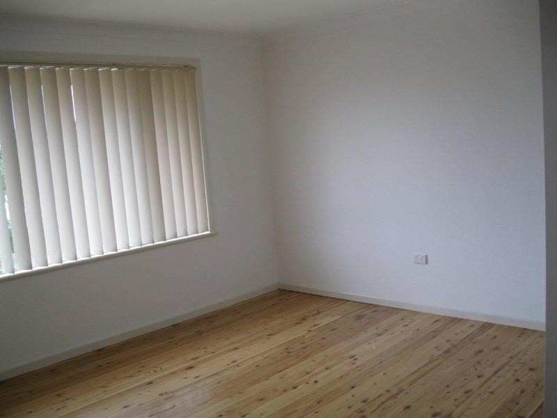 18 Loch Street, Centenary Heights QLD 4350