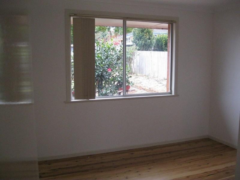 18 Loch Street, Centenary Heights QLD 4350