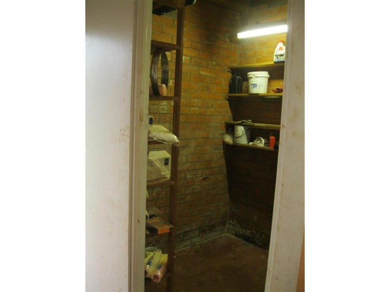 18 Loch Street, Centenary Heights QLD 4350