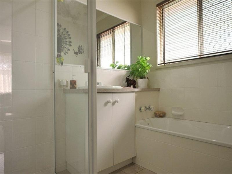 19 Glen Avon Court, Glenvale QLD 4350