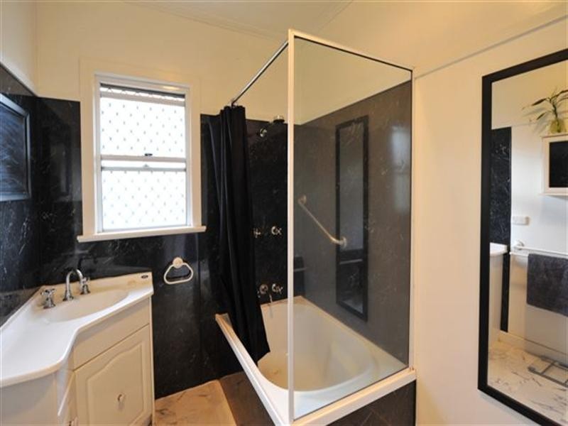 422 Alderley Street, Harristown QLD 4350