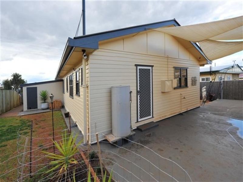 422 Alderley Street, Harristown QLD 4350