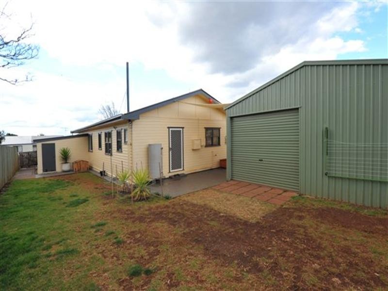 422 Alderley Street, Harristown QLD 4350