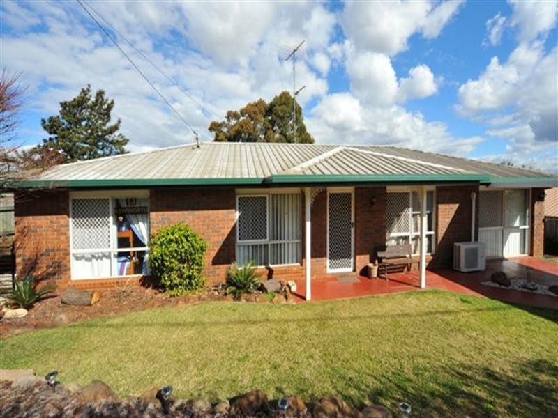 42 Redwood Street, Newtown QLD 4350