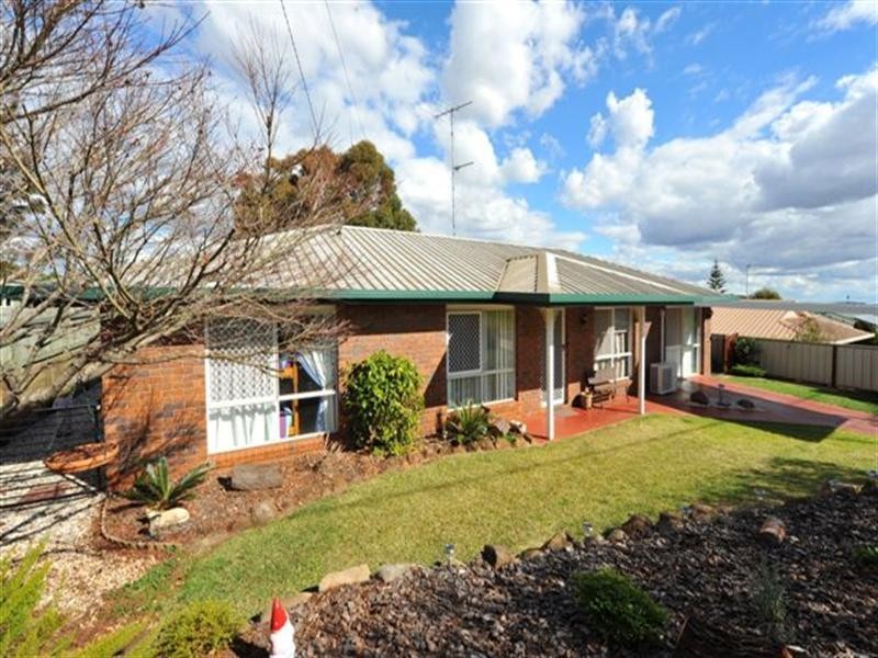 42 Redwood Street, Newtown QLD 4350