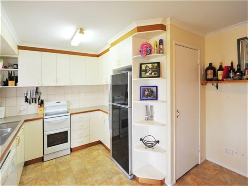42 Redwood Street, Newtown QLD 4350