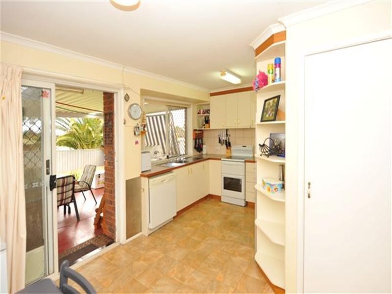 42 Redwood Street, Newtown QLD 4350