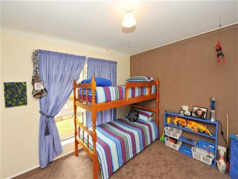 42 Redwood Street, Newtown QLD 4350