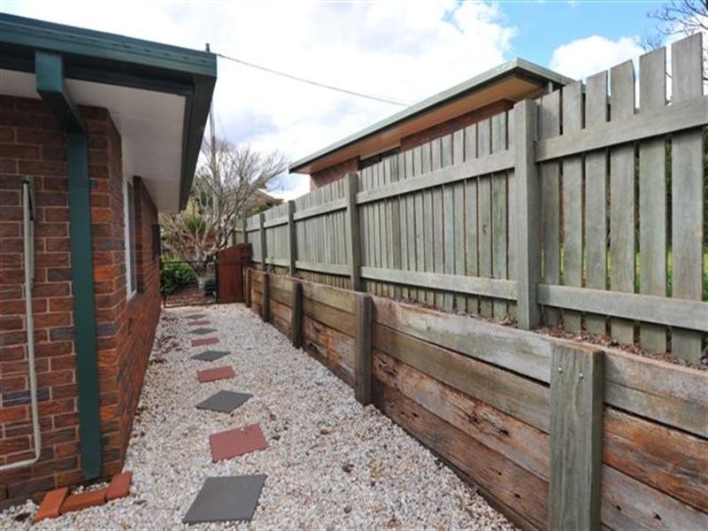 42 Redwood Street, Newtown QLD 4350