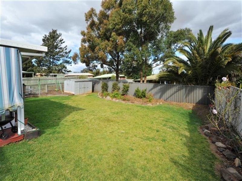 42 Redwood Street, Newtown QLD 4350