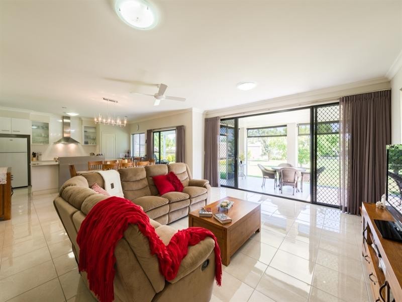 14 McLachlan Drive, Highfields QLD 4352