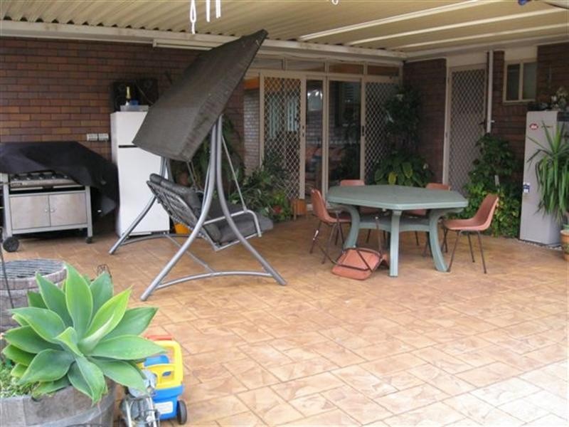 12 Paull Street, Wilsonton QLD 4350