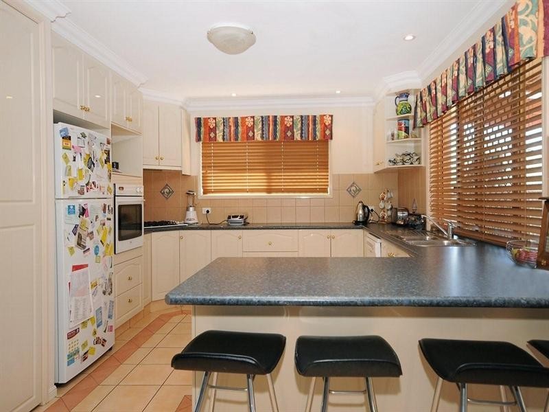 14 Scullin Street, Middle Ridge QLD 4350