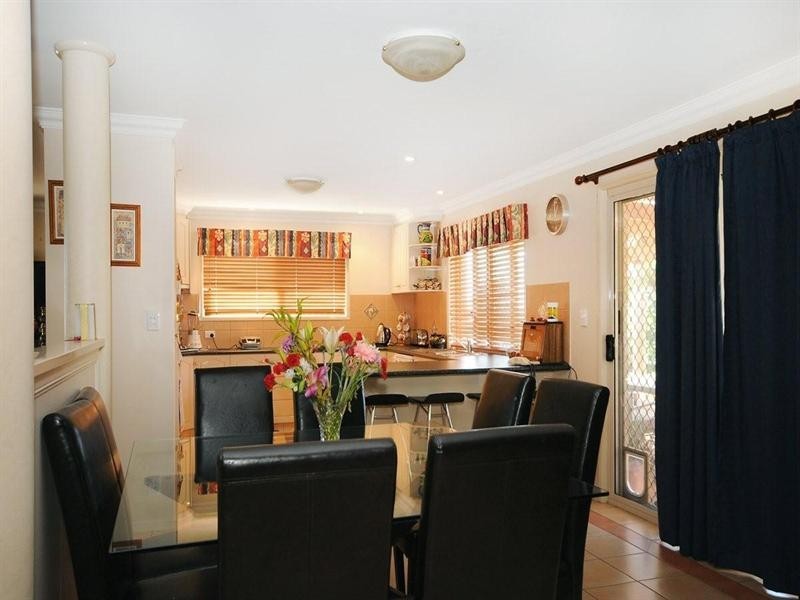 14 Scullin Street, Middle Ridge QLD 4350