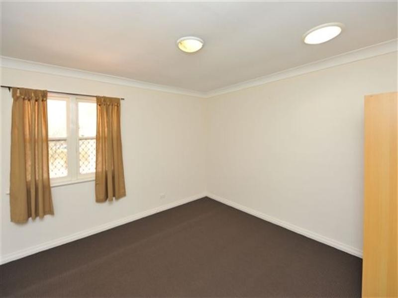 20 Tomkinson Street, Wilsonton QLD 4350