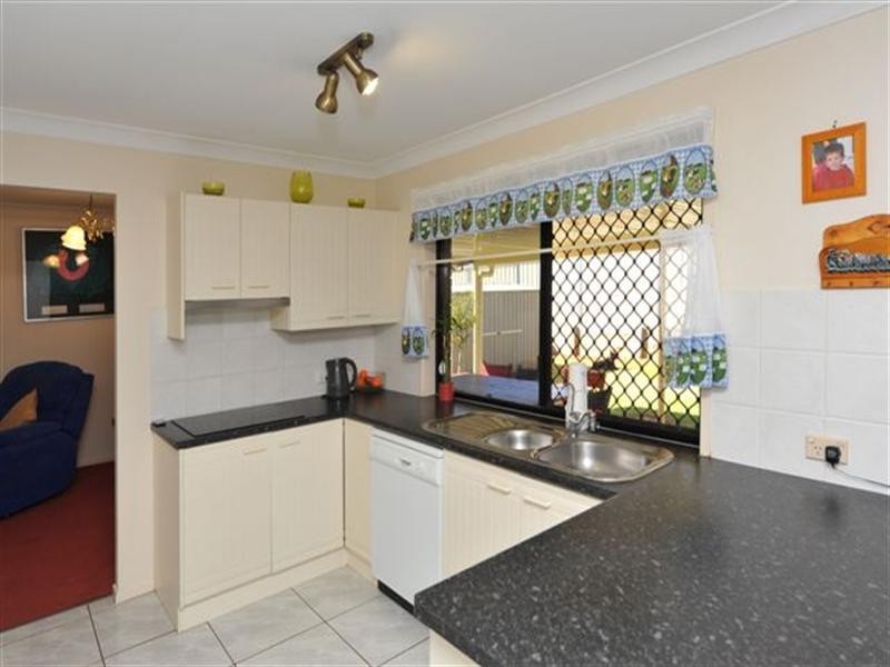 19 Biscay Crescent, Glenvale QLD 4350