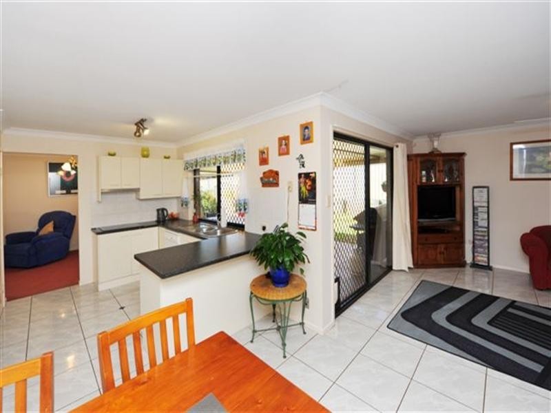 19 Biscay Crescent, Glenvale QLD 4350