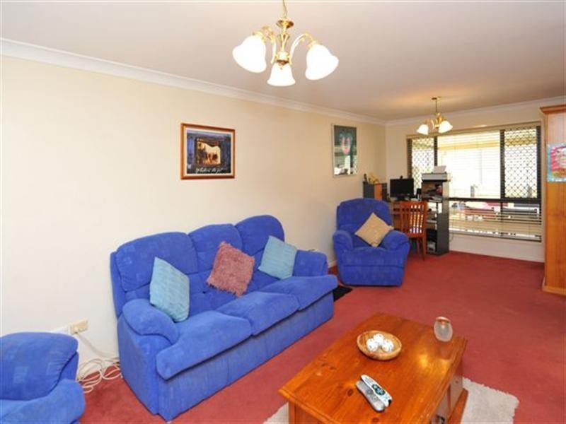 19 Biscay Crescent, Glenvale QLD 4350